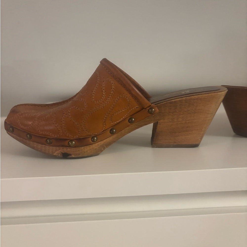 Vintage Brown Leather Mules - Picture 6 of 6